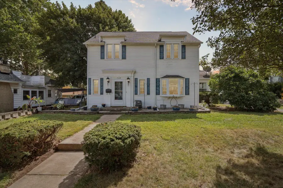 739 Beverly Park Place, Jackson, MI 49203 - Image #2