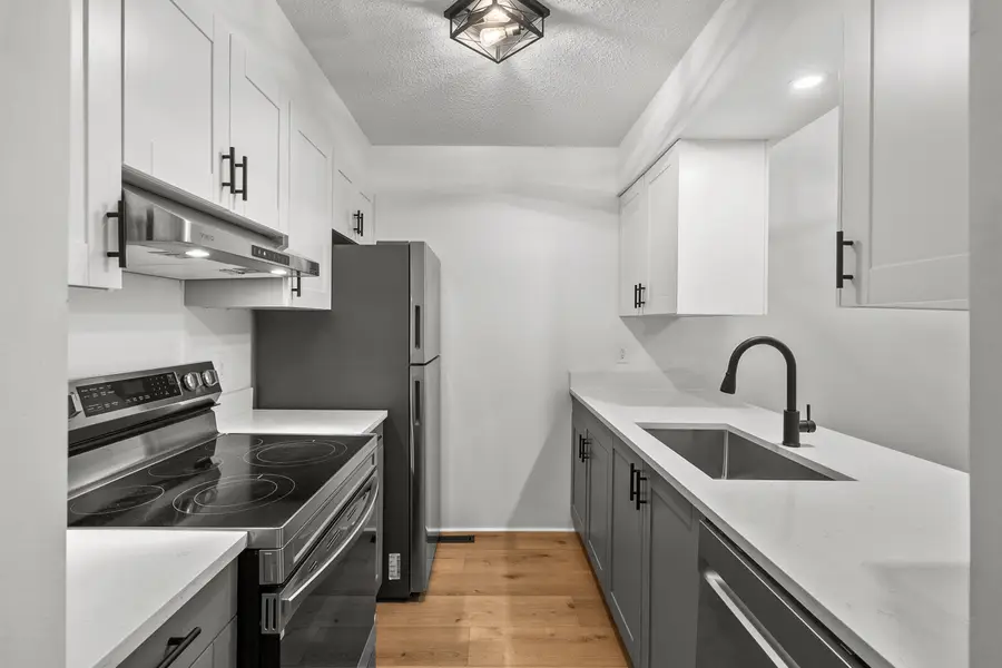 2181 Quail Run Drive #20, Kalamazoo, MI 49009 - Image #3