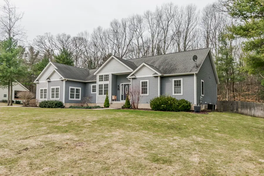 6691 E Point Drive, Fruitport, MI 49415 - Image #2