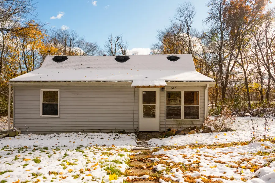 808 Clinton Street, Marshall, MI 49068 - Image #2