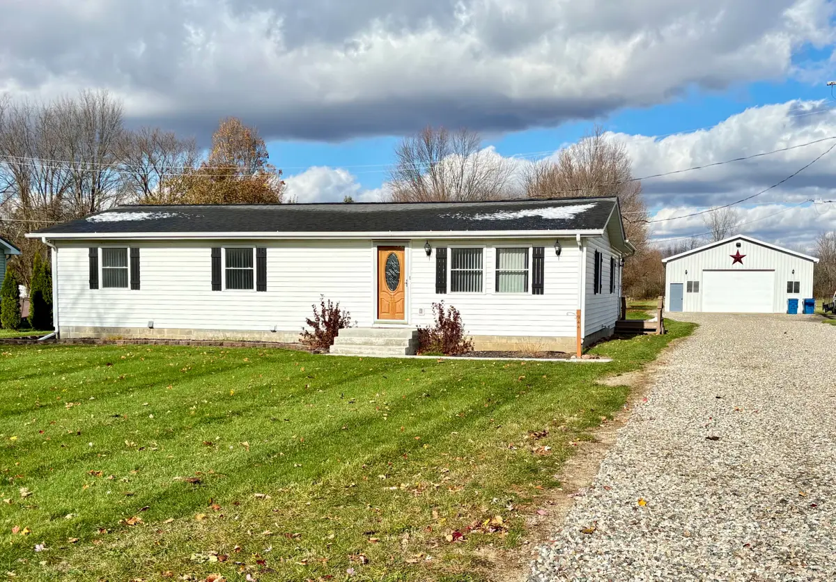 944 Lukesport Road, Quincy, MI 49082 - Image #1