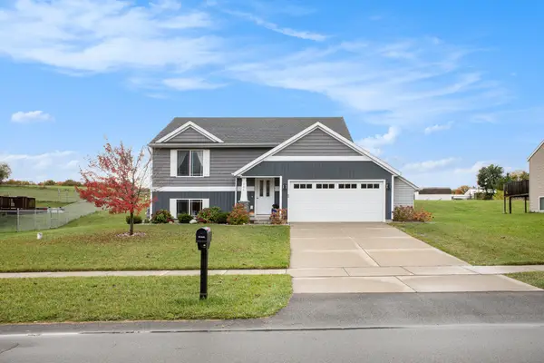 366 Green Ridge Drive Se, Caledonia, MI 49316