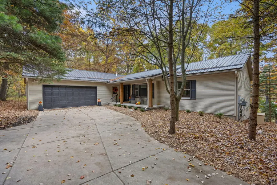 8720 Heather Lane, Stanwood, MI 49346 - Image #3