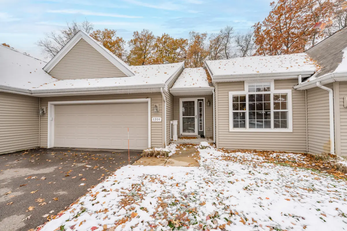 1304 Tanager Lane, Kalamazoo, MI 49009 - Image #1