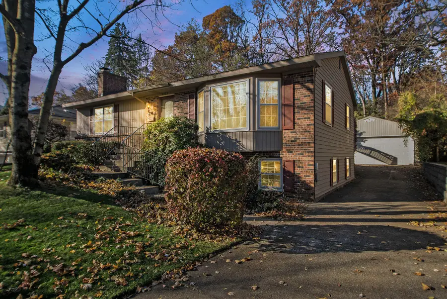 2303 Sylvan Avenue Se, Grand Rapids, MI 49506 - Image #2