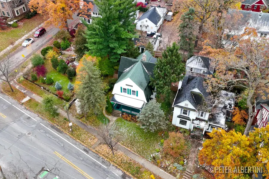 1212 Lake Drive Se, Grand Rapids, MI 49506 - Image #2