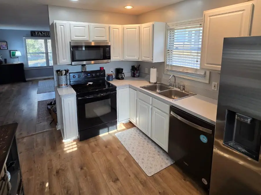 417 S Maple Street, Webberville, MI 48892 - Image #2