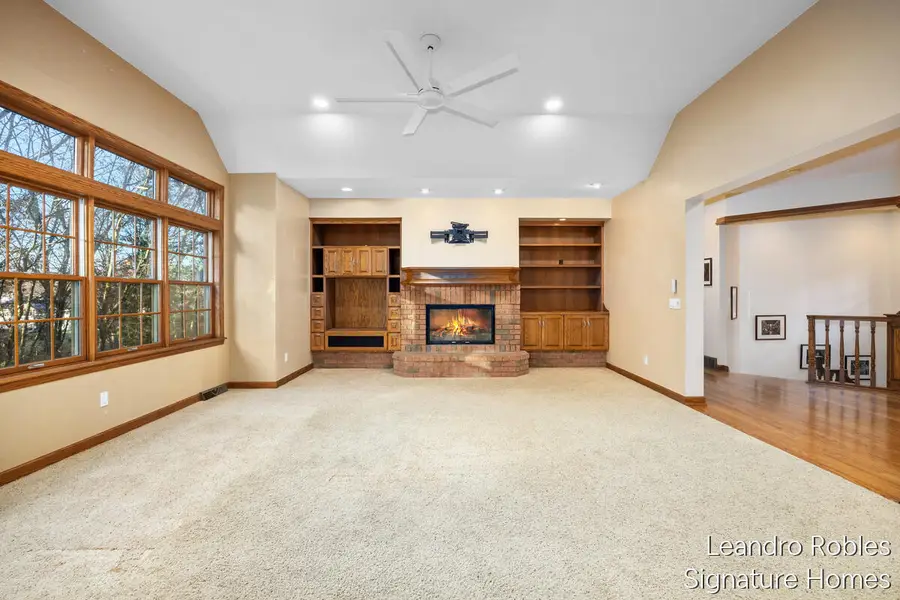 2875 Riverwoods Drive Ne, Rockford, MI 49341 - Image #3