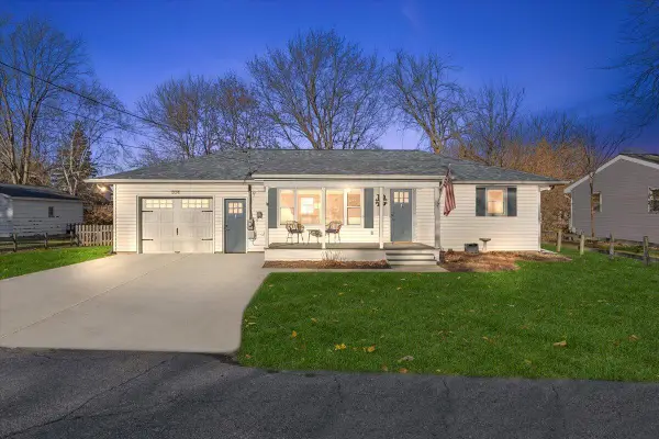 304 Mechanic Street, Stockbridge, MI 49285