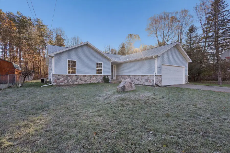 20220 Hubbard Road, Battle Creek, MI 49017 - Image #2