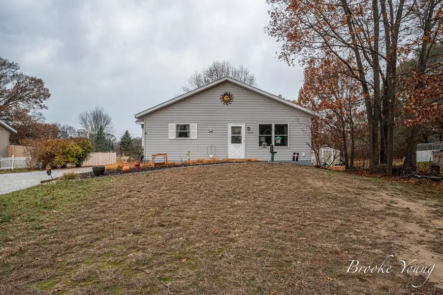15149 David Avenue, Grand Haven, MI 49417 - Image #2