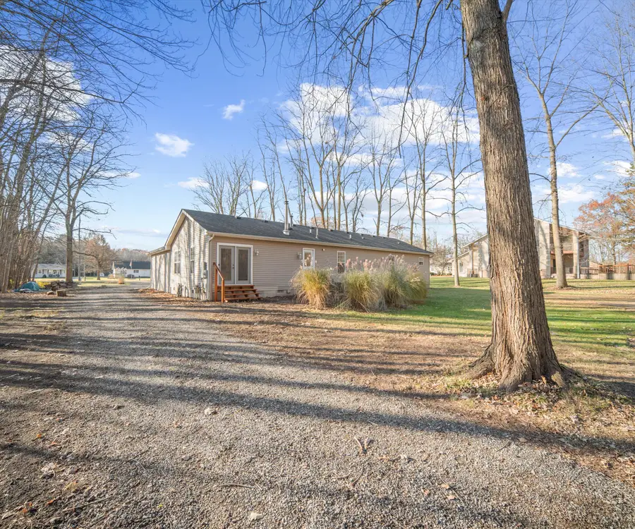 30920 West Road, New Boston, MI 48164 - Image #2