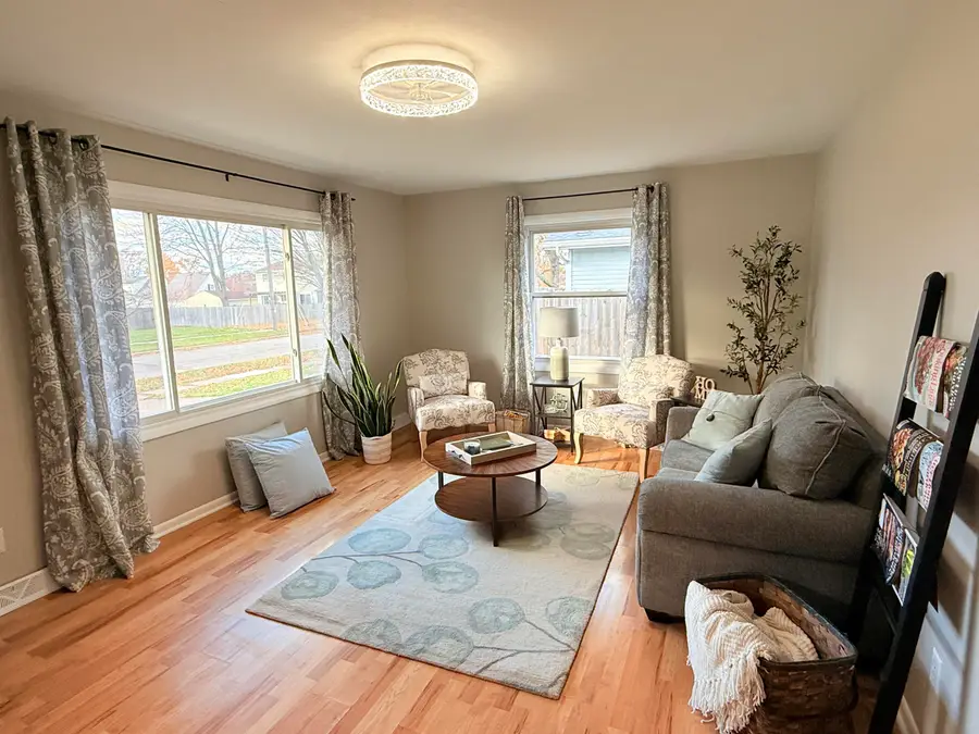 3418 Sharon Avenue Sw, Wyoming, MI 49519 - Image #3