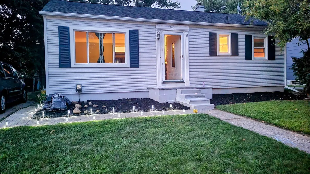 209 Burt Street, Tecumseh, MI 49286 - Image #1