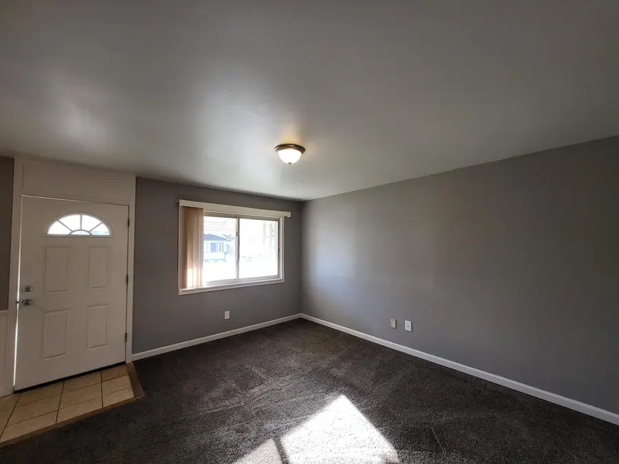 21813 Rosedale Street, Saint Clair Shores, MI 48080 - Image #2