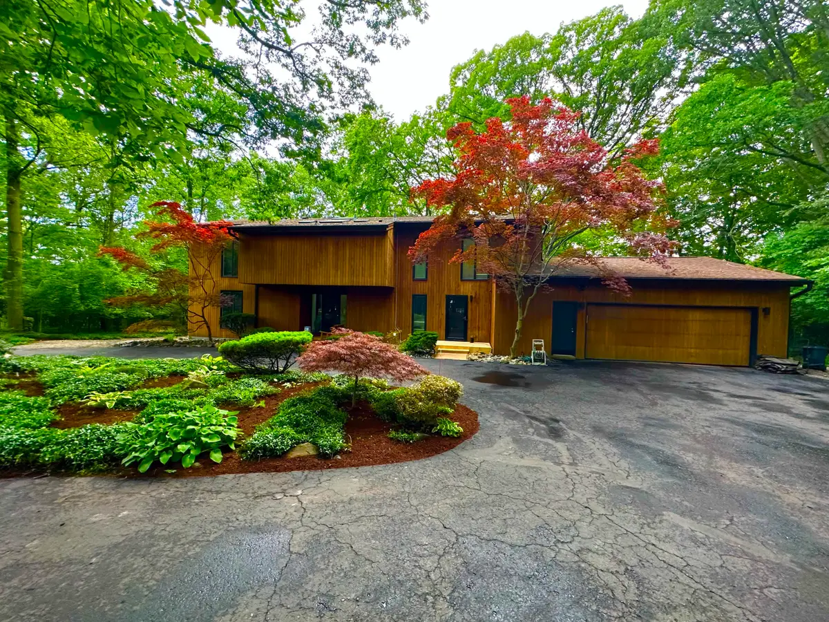 28485 S Harwich Court, Farmington Hills, MI 48334 - Image #1