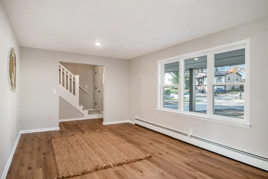 2462 Sherry Street Sw, Wyoming, MI 49519 - Image #2