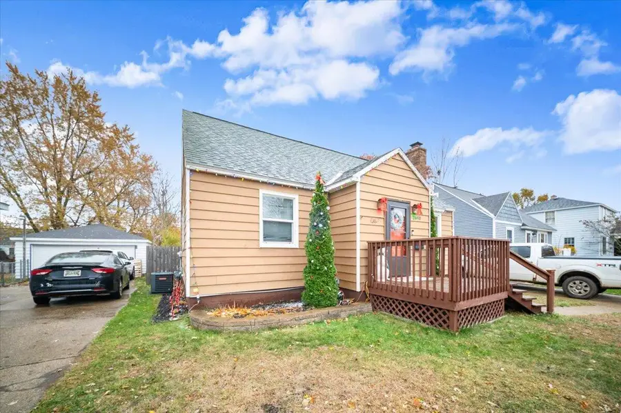 2690 Pinehurst Road, Norton Shores, MI 49441 - Image #3