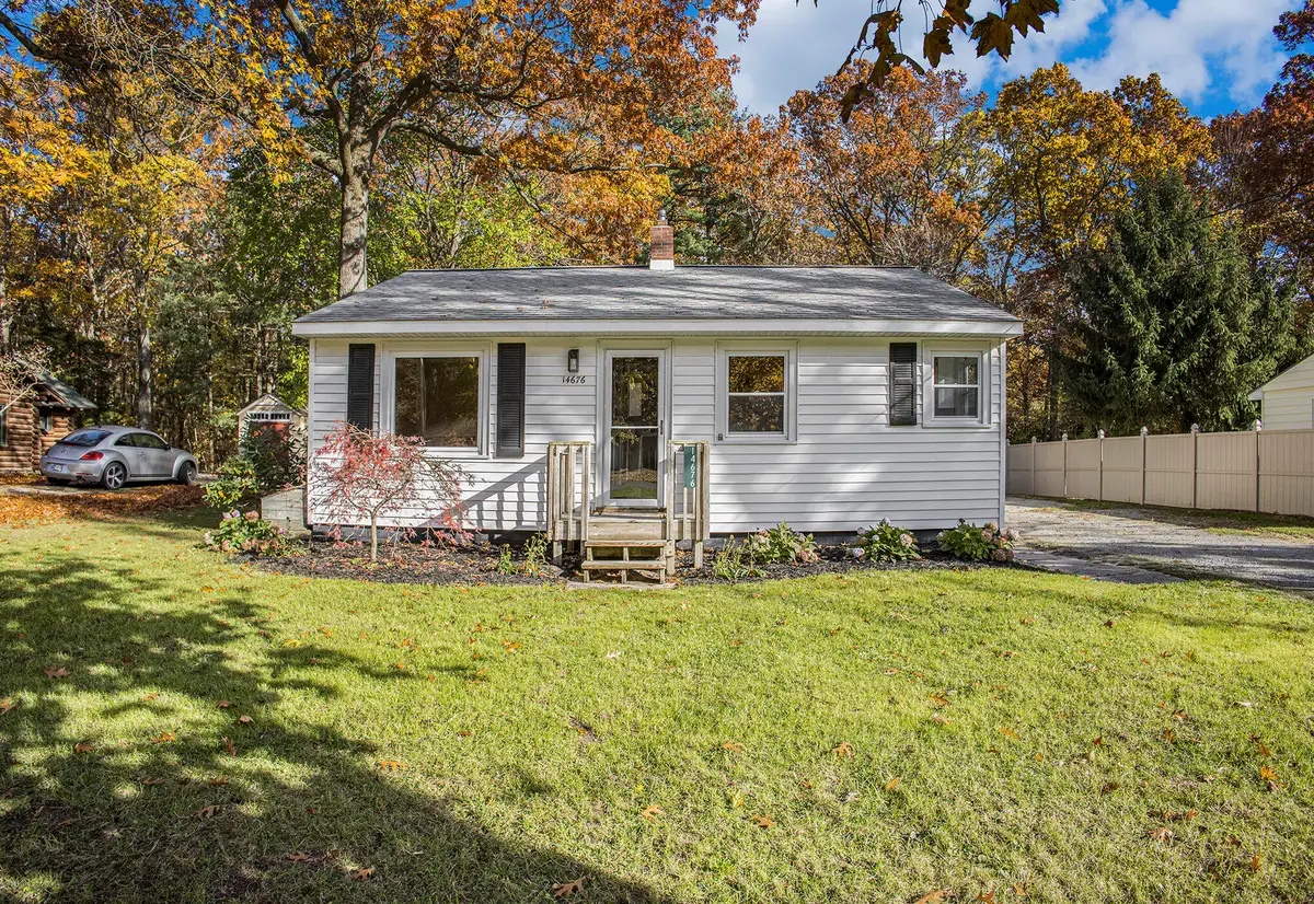 14676 154th Ave Avenue, Grand Haven, MI 49417 - Image #1