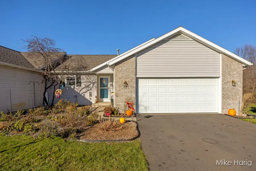 1493 Dexter Drive Sw, Byron Center, MI 49315 - Image #2