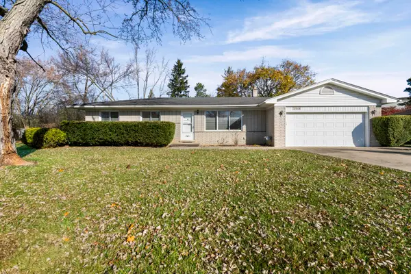 29166 Lorikay Street, Farmington Hills, MI 48334