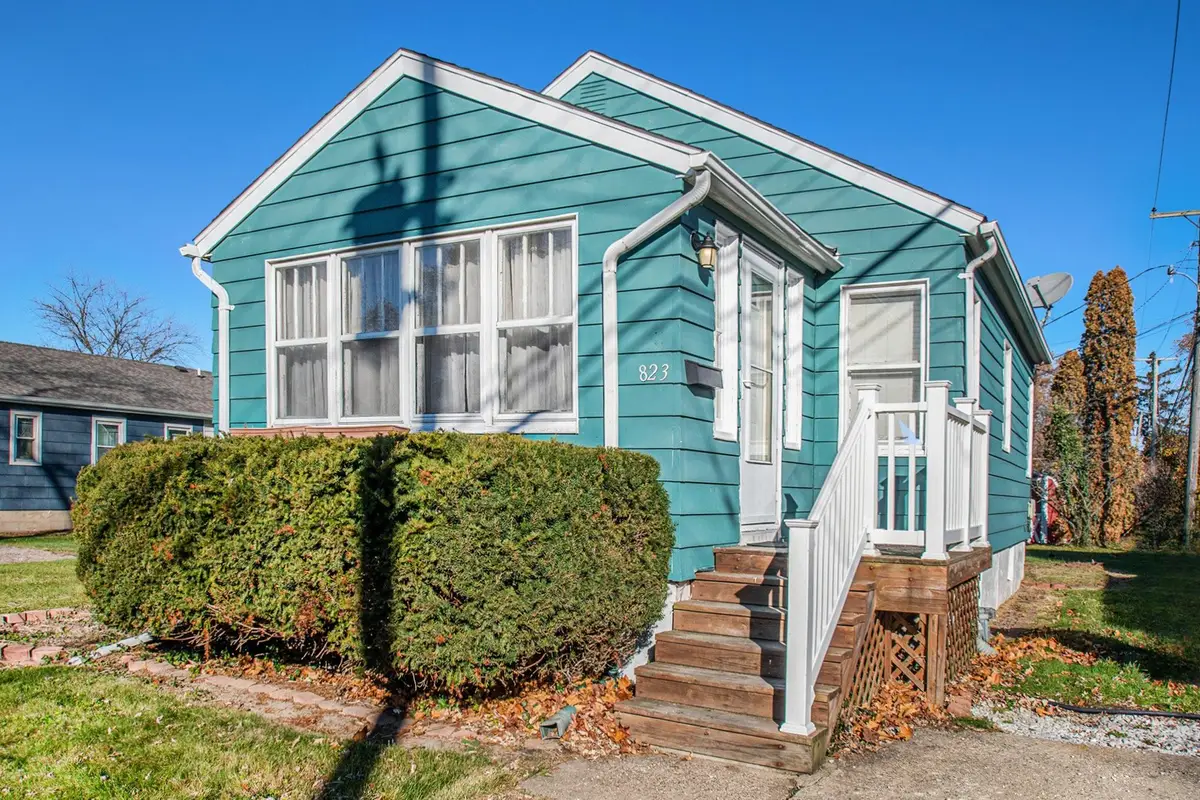 823 Van Brunt Avenue, Saint Joseph, MI 49085 - Image #1