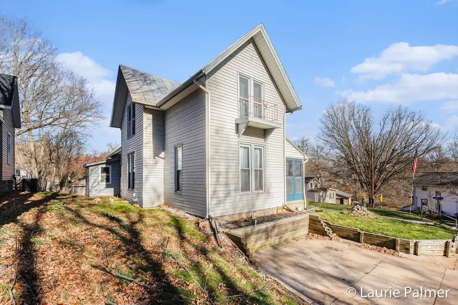 304 Yeomans Street, Ionia, MI 48846 - Image #2