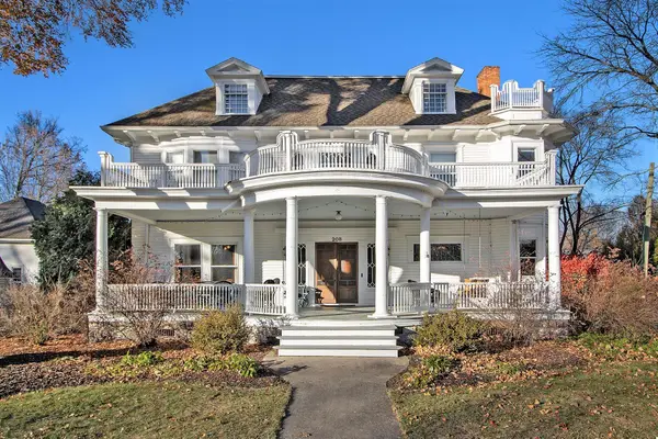 208 W Prospect Street, Marshall, MI 49068