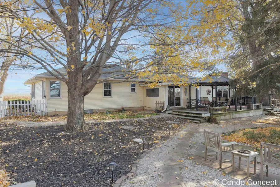 8441 Homerich Avenue Sw, Byron Center, MI 49315 - Image #2