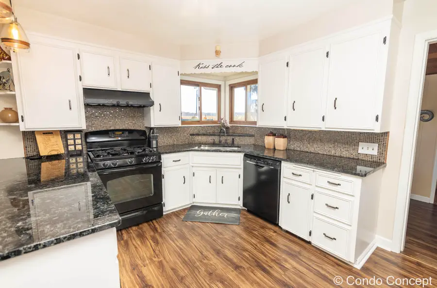 8441 Homerich Avenue Sw, Byron Center, MI 49315 - Image #3