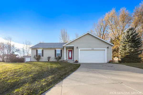 4528 Grand Ridge Drive Sw, Wyoming, MI 49418