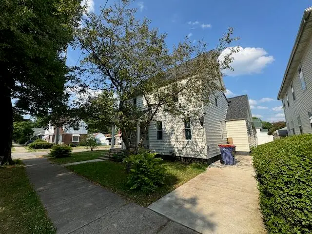 1450 Hamilton Avenue Nw, Grand Rapids, MI 49504 - Image #2