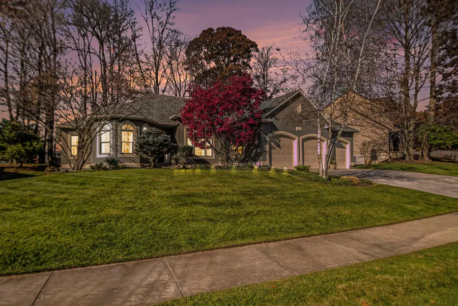 1969 Oak Hollow Road Nw, Grand Rapids, MI 49504 - Image #2