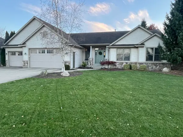 4696 Stonewood Court, Hudsonville, MI 49426