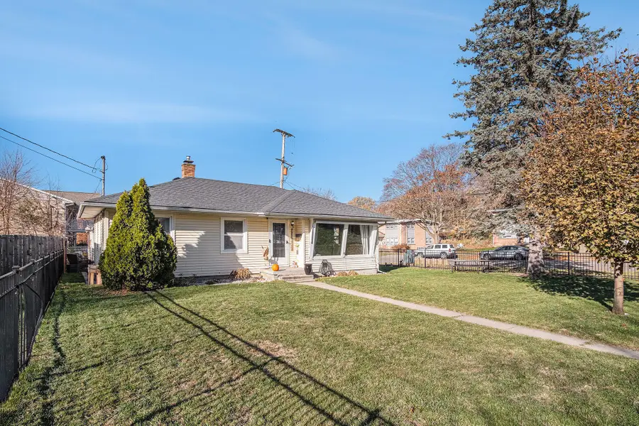 933 Diamond Avenue Ne, Grand Rapids, MI 49503 - Image #3