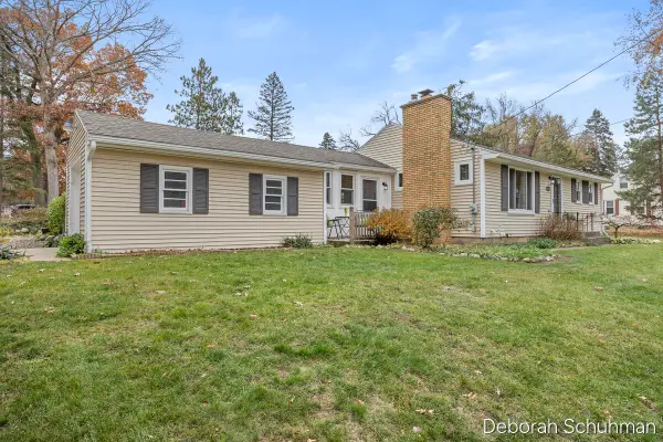 3134 Cheney Avenue Ne, Grand Rapids, MI 49505