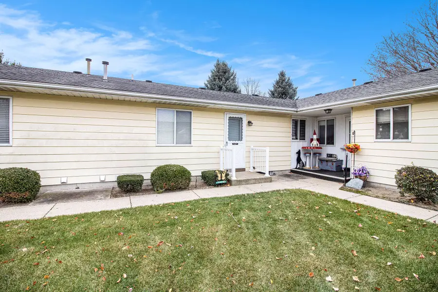 5953 Leisure South Drive Se, Kentwood, MI 49548 - Image #3