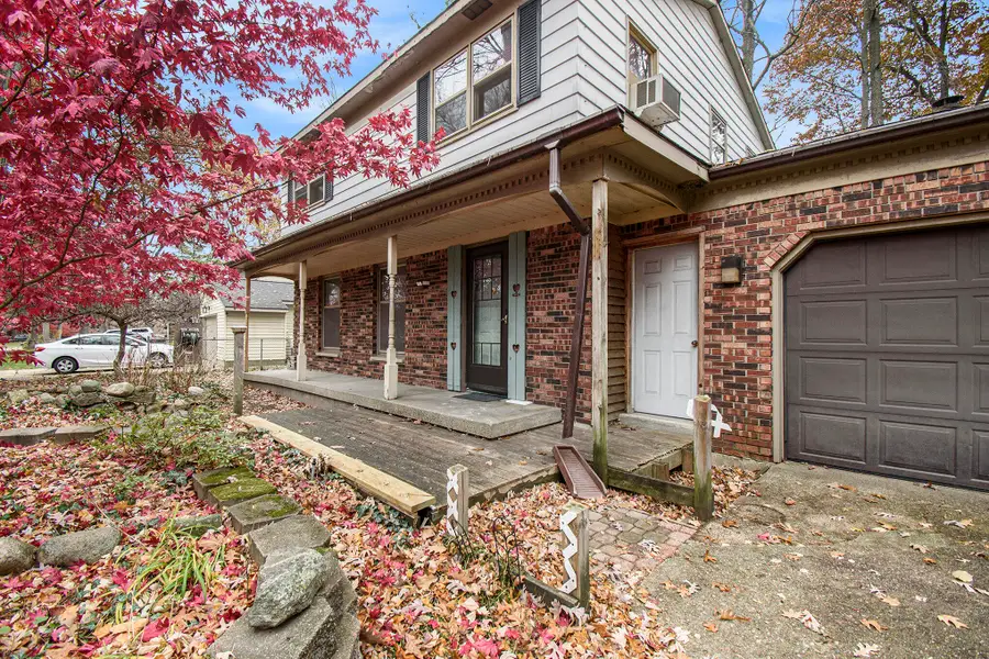 4748 Grenadier Drive Sw, Wyoming, MI 49509 - Image #2