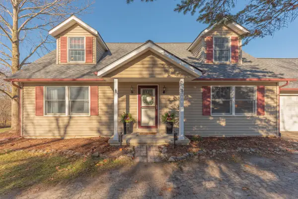 6838 Daly Rd, Dexter, MI 48130