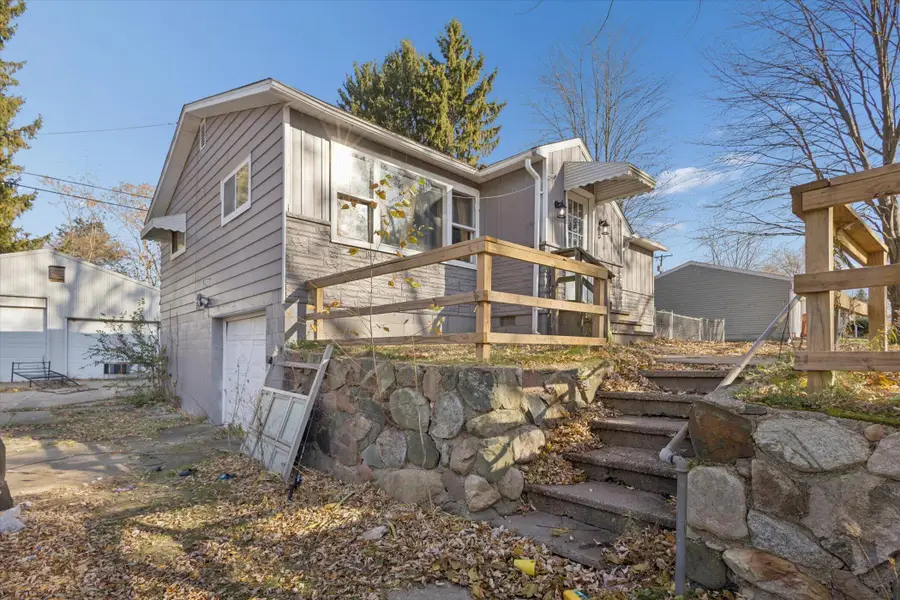 9470 Peck Road, Greenville, MI 48838 - #3