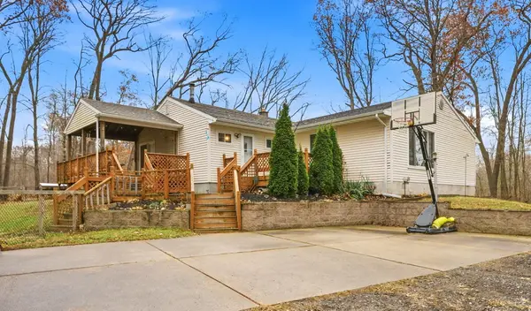 46336 Willow Road, Belleville, MI 48111