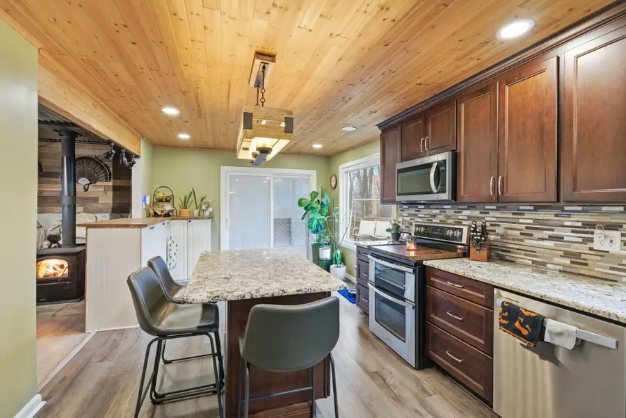 46336 Willow Road, Belleville, MI 48111 - Image #3