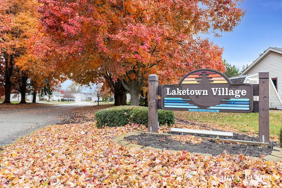 890 Creekridge Drive, Holland, MI 49423 - Image #2