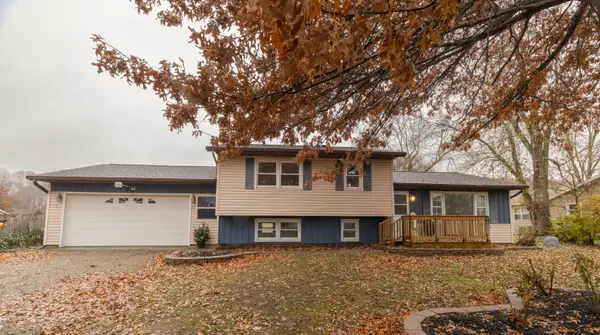 35399 Margurite Lane, Paw Paw, MI 49079