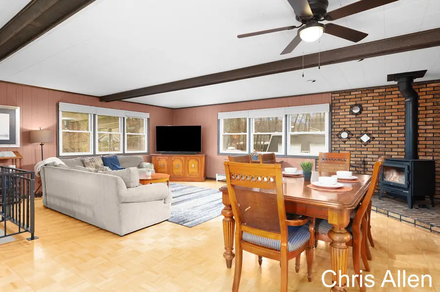 9047 Algoma Avenue Ne, Rockford, MI 49341 - Image #3