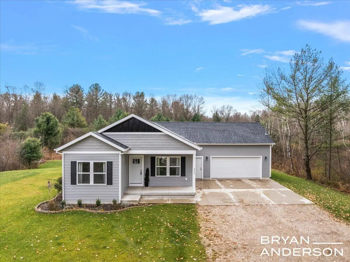 2555 W River Road, Muskegon, MI 49445 - Image #1