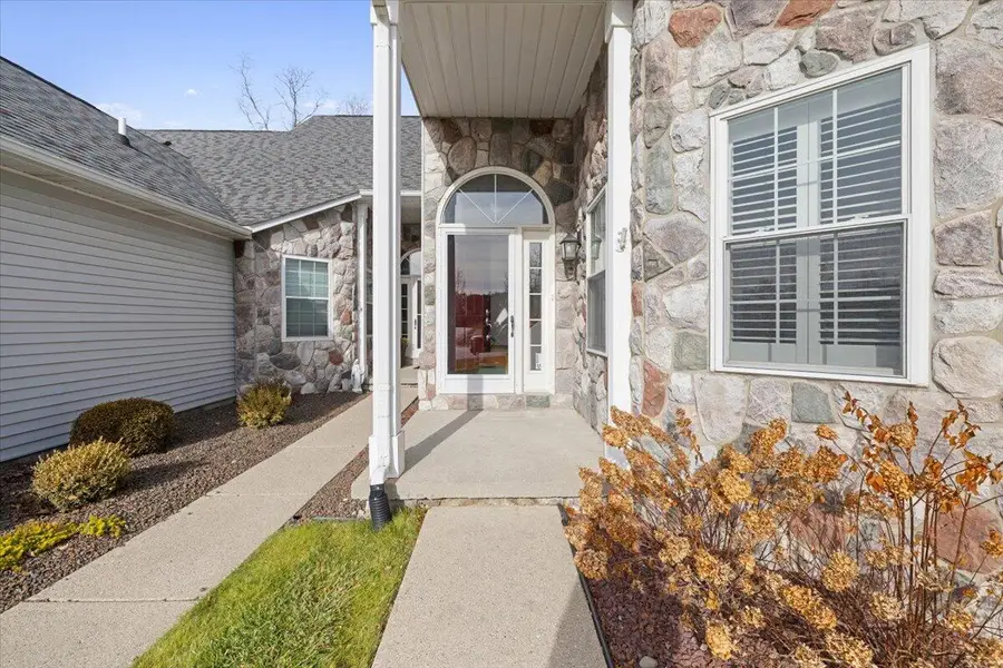 777 Challenging Trail, South Lyon, MI 48178 - Image #3