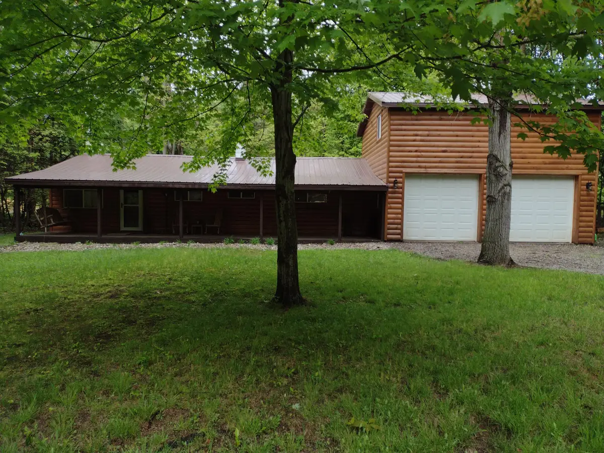 7129 Evergreen Ln, Fennville, MI 49408 - Image #1