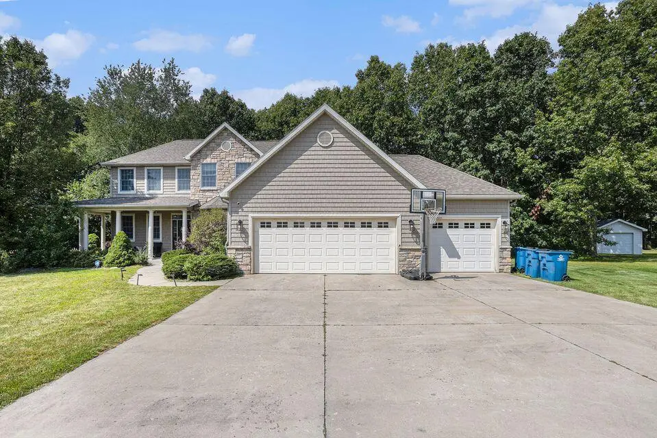 5250 Queen Victoria Lane, Kalamazoo, MI 49009 - Image #1