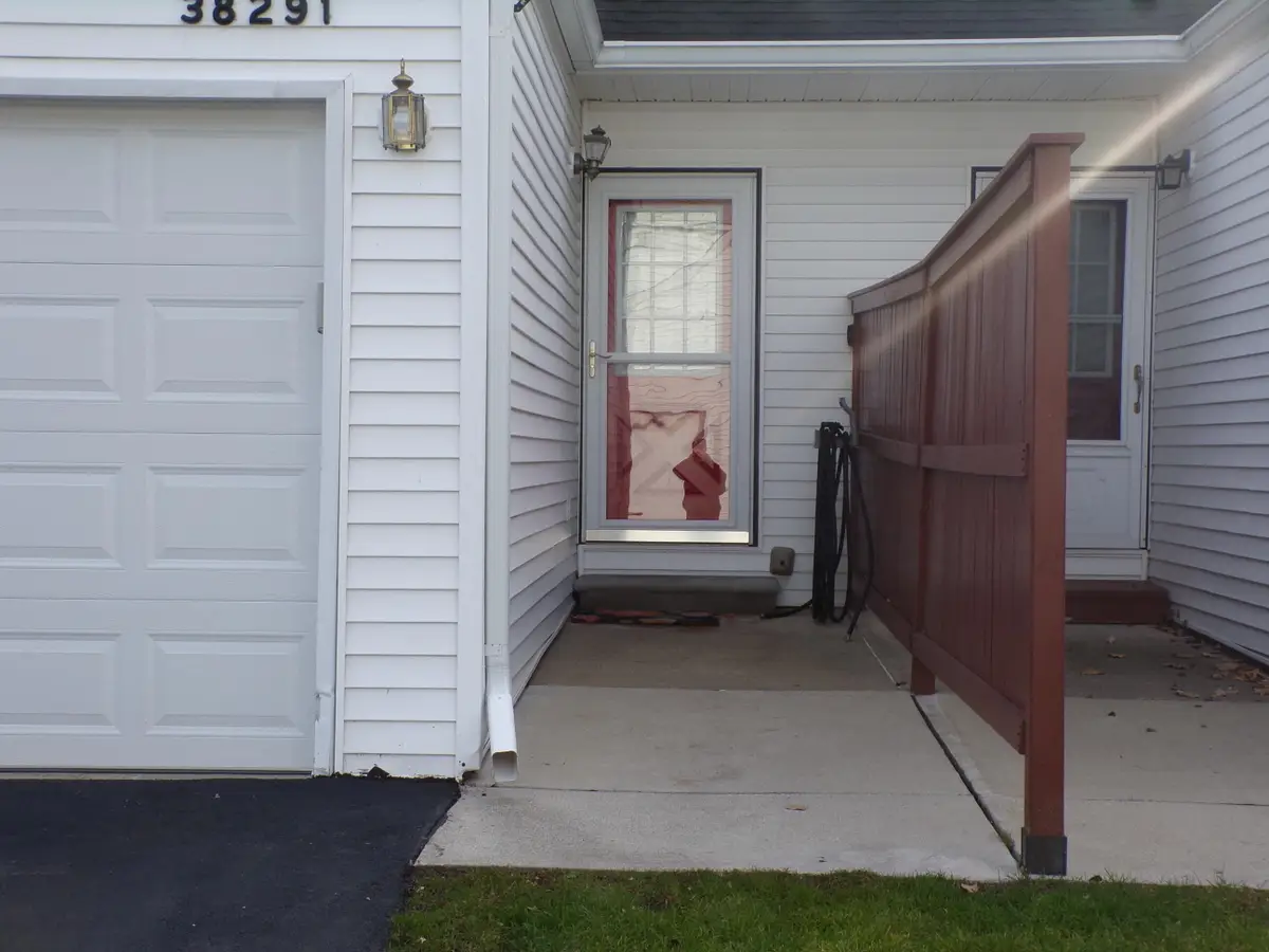 38291 Warner Farms Drive #10, Westland, MI 48185 - Image #1